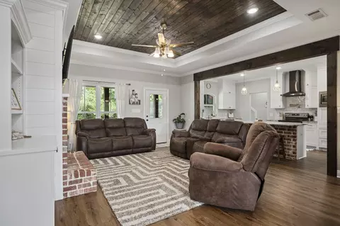 Living - 87 Berwick, Petal, MS 39465 photo 1 of 3