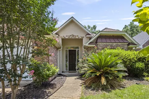 2546 Rue Palafox, Biloxi, MS 39531