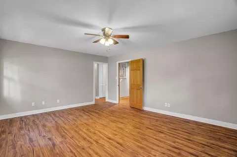 Living - 3307 Pinehaven Dr, Laurel, MS 39440 photo 4 of 4