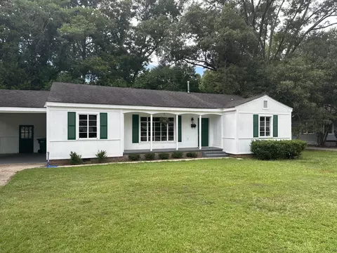 208 N Main St, Petal, MS 39465