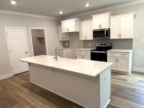 Kitchen - 90 Parish Rd, Sumrall, MS 39482 photo 5 of 5
