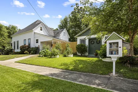 Exterior - 201 S 2nd St, Collins, MS 39428 photo 5 of 12