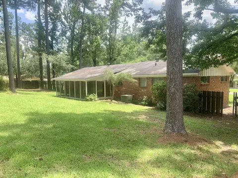 Exterior - 15 Mar - Ree Dr, Laurel, MS 39440 photo 3 of 5
