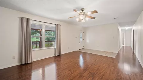 21 Derrick Rd, Wiggins, MS 39577 photo 5