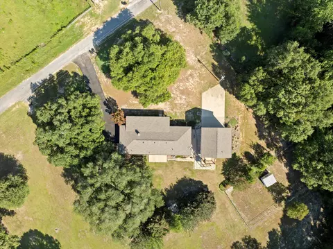 21 Derrick Rd, Wiggins, MS 39577 photo 4