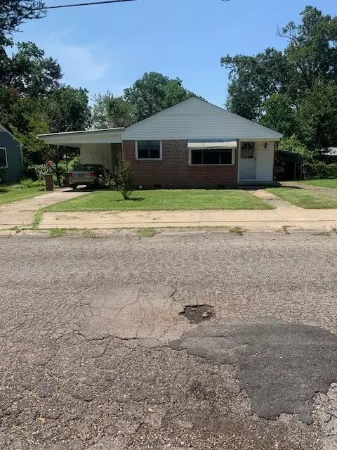 712 Myrtle St, Hattiesburg, MS 39401