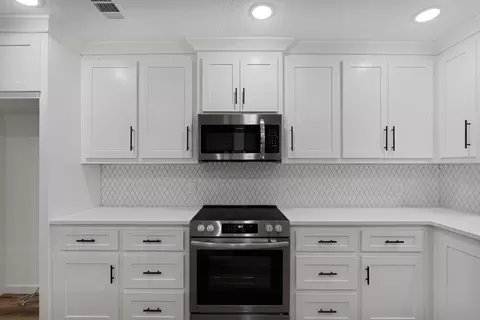 Kitchen - 518 Doc Johnson Rd, Purvis, MS 39475 photo 3 of 4
