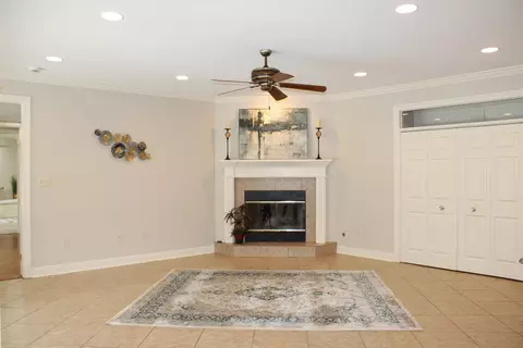 611 E Central Ave, Petal, MS 39465 photo 3