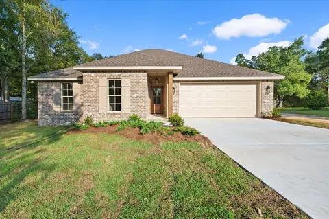 1176 Churchwell Rd, Hattiesburg, MS 39401