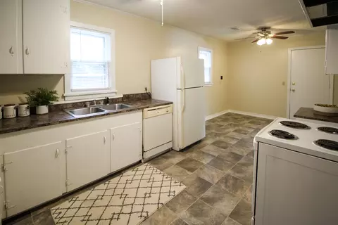 409 E 5th Ave, Petal, MS 39465 photo 9