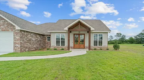 262 Higgins Rd, Sumrall, MS 39482 photo 3