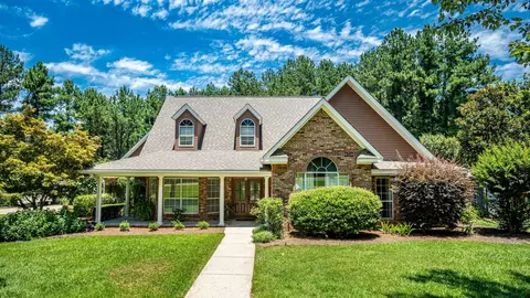 58 Homestead Rdg, Hattiesburg, MS 39401