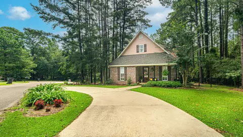 10 Stone Dr, Hattiesburg, MS 39402