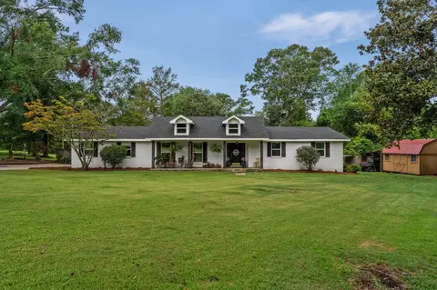 651 Leeville Rd, Petal, MS 39465