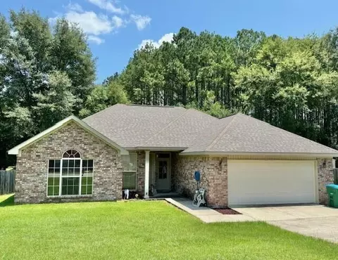 24 Thornberry Ln, Petal, MS 39465