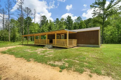 9943 Mcnair Rd NW, Roxie, MS 39661