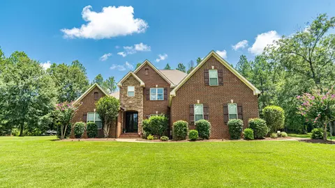16 N Woods Edge, Hattiesburg, MS 39402