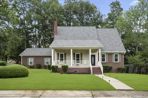107 Wellington Cir, Hattiesburg, MS 39402