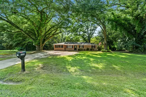 3690 Sharon Rd, Laurel, MS 39443
