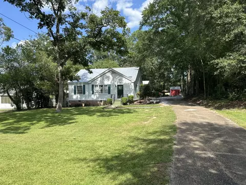 3115 N 5th Ave, Laurel, MS 39440 photo 2