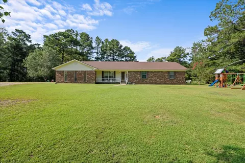 4468 Lovewell Rd, Richton, MS 39476