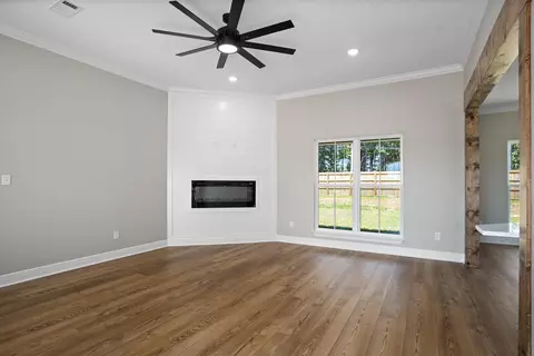 Living - 5 Berwick, Petal, MS 39465 photo 2 of 3