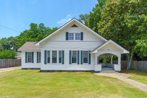 419 Ford St, Columbia, MS 39429