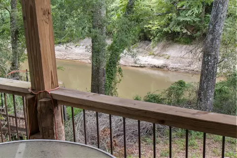 105 Riverwood Blvd, Hattiesburg, MS 39401