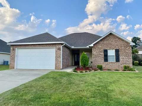 17 Charleston Way, Hattiesburg, MS 39402