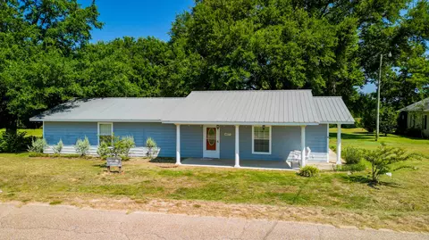 6877 Union Rd, Richton, MS 39476