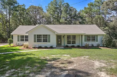 821 Zion Hill Rd, Mendenhall, MS 39114