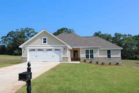 38 N Slade Rd, Sumrall, MS 39482