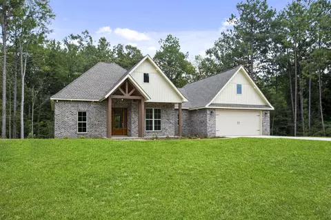 302 Pine Ridge Dr, Petal, MS 39465