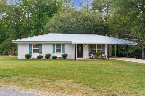 392 Ed Parkman Rd, Prentiss, MS 39474