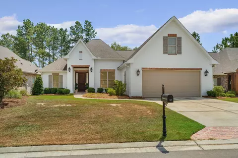 37 Waverly Ct, Hattiesburg, MS 39402