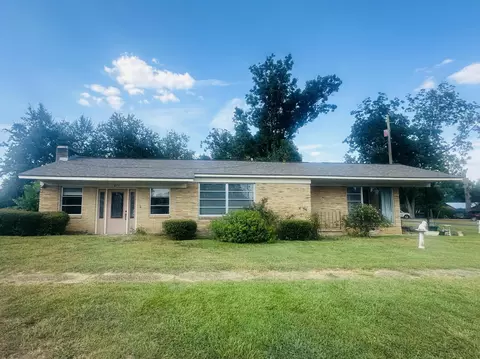 211 Indiana Ave, New Hebron, MS 39140