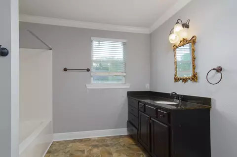 Bath - 306 S 2nd St, Collins, MS 39428 photo 3 of 5
