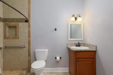 Bath - 306 S 2nd St, Collins, MS 39428 photo 2 of 5