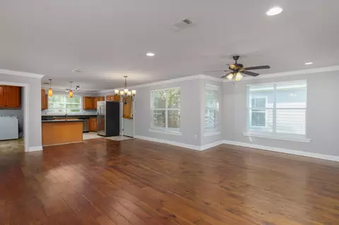 Living - 306 S 2nd St, Collins, MS 39428 photo 3 of 5