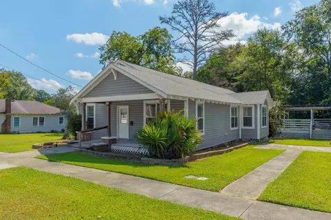 Exterior - 306 S 2nd St, Collins, MS 39428 photo 4 of 6