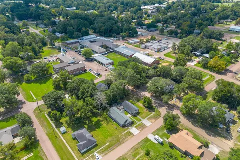 View/Area - 306 S 2nd St, Collins, MS 39428 photo 2 of 5