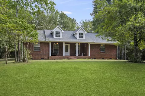 477 Nellwood Dr, Hattiesburg, MS 39402