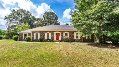 122 Woodhaven Cir, Hattiesburg, MS 39402