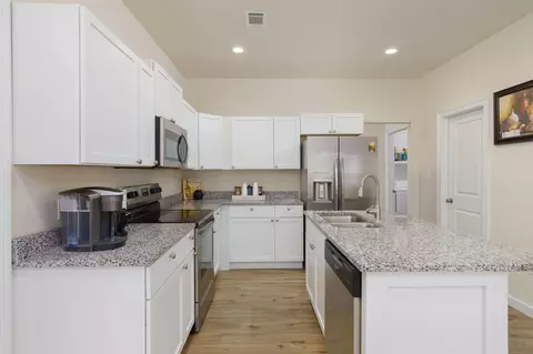 Kitchen - 26 Sienna Ln, Sumrall, MS 39482 photo 2 of 2