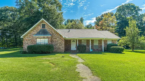 1304 Marie St, Hattiesburg, MS 39402