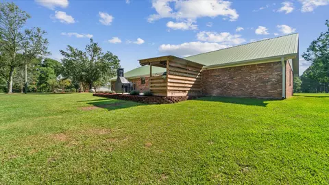 Exterior - 3306 Ms-21, Forest, MS 39074 photo 11 of 15