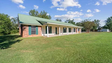 Exterior - 3306 Ms-21, Forest, MS 39074 photo 2 of 15