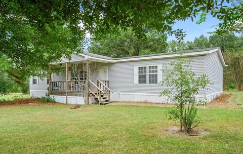 1444 Camp 8 Rd, Richton, MS 39476