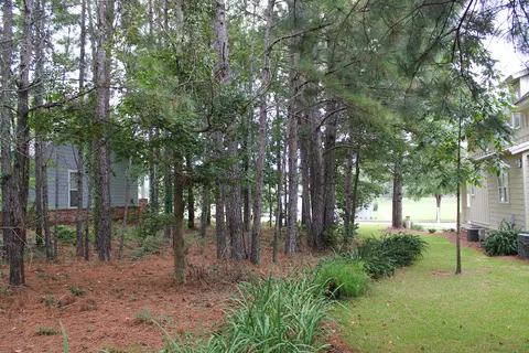 214 Bellegrass Blvd, Hattiesburg, MS 39402
