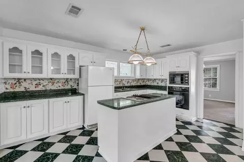 903 S Elm Ave, Collins, MS 39428 photo 12